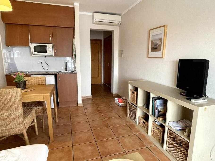 Apartamento con piscina y junto a la playa- GALDANA. Cala'N Blanes  Exterior foto