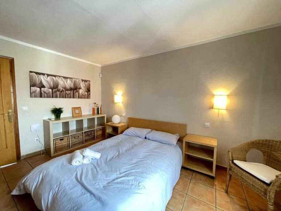 Apartamento con piscina y junto a la playa- GALDANA. Cala'N Blanes  Exterior foto
