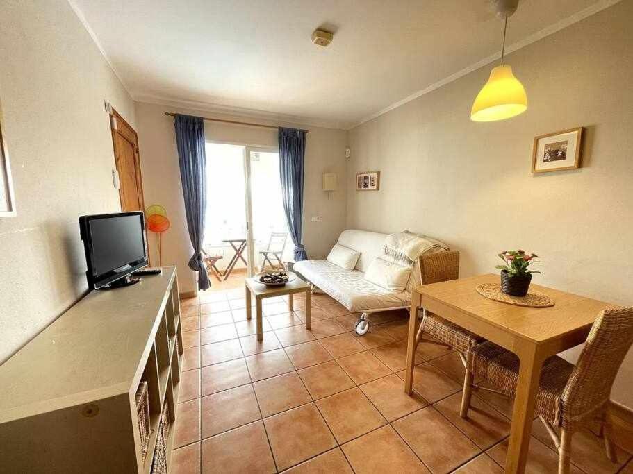 Apartamento con piscina y junto a la playa- GALDANA. Cala'N Blanes  Exterior foto